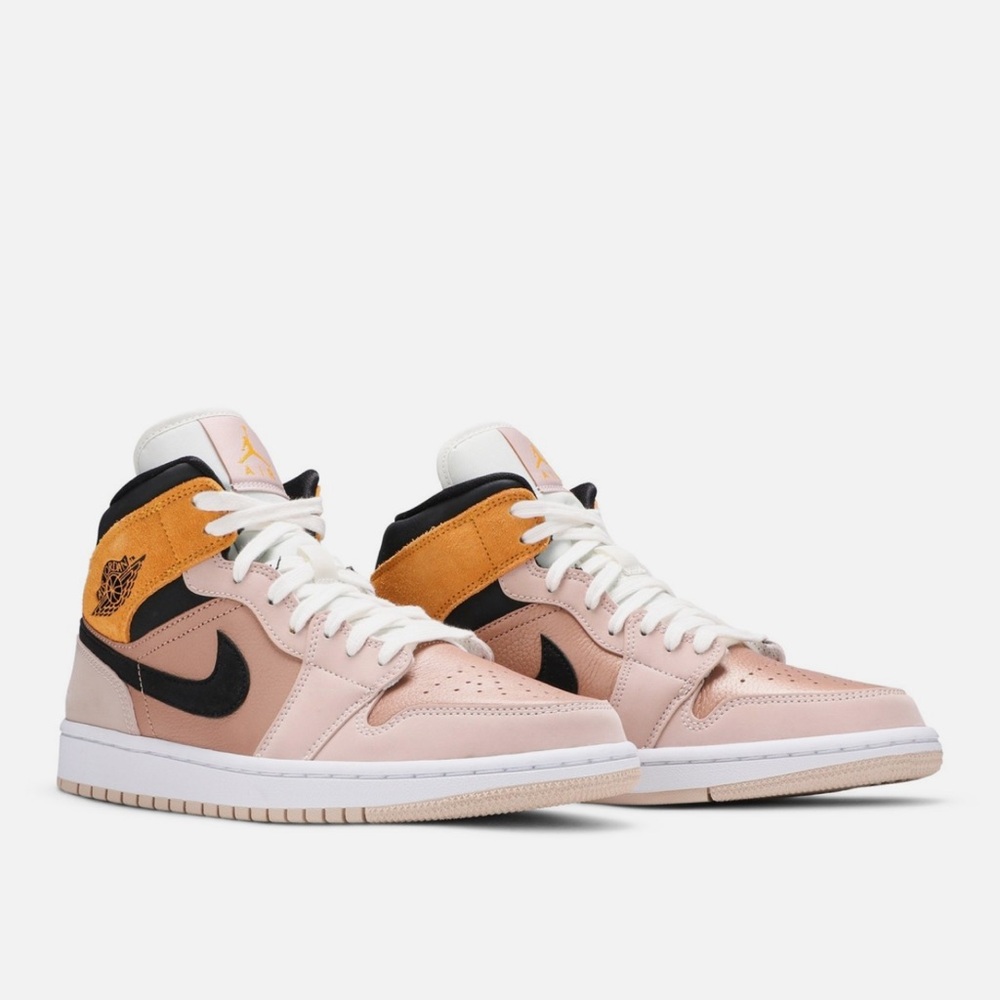 Air Jordan Women's Sneakers Air Jordan 1 Mid SE 'Particle Beige'